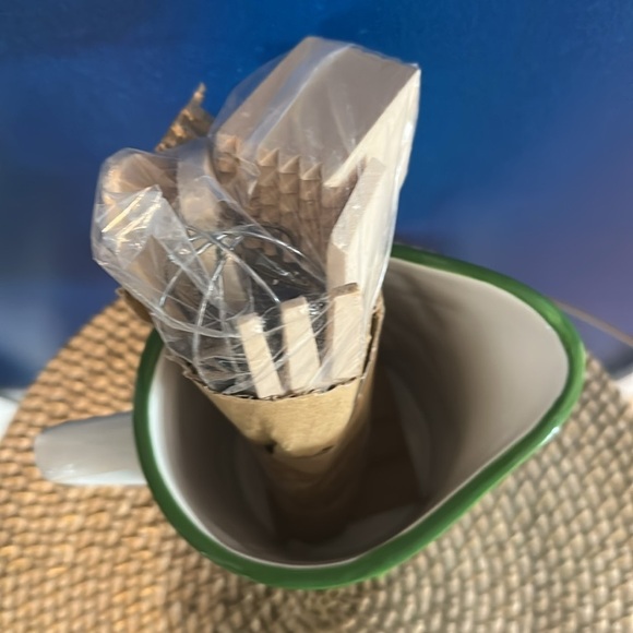 New Frog Hand Painted Ceramic 7 Wooden Kitchen Accessories Set 8.5” Tall - Picture 8 of 8